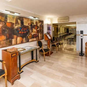 https://center-1-2.it-romehotels.com